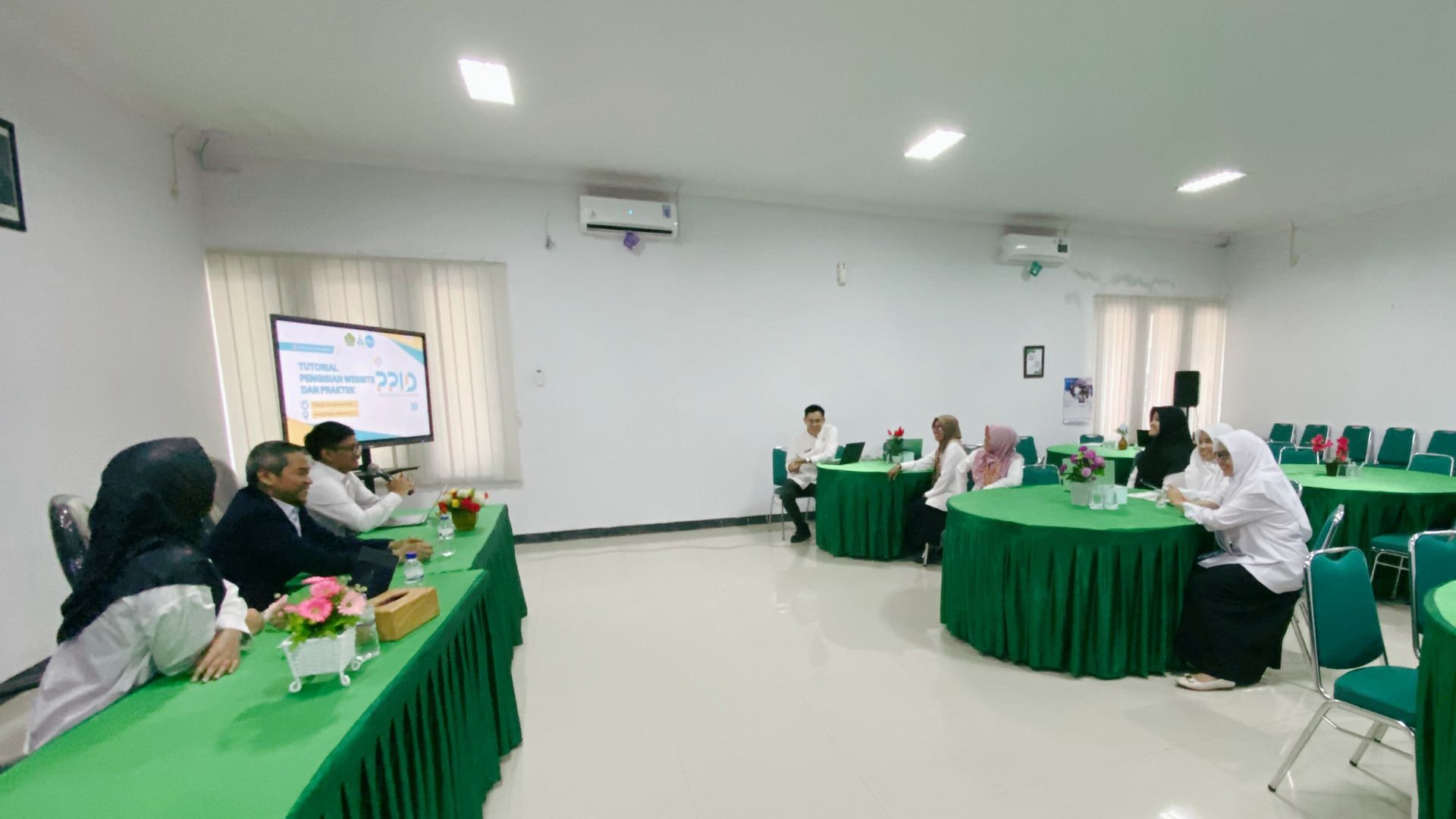 PPID UIN KHAS Gelar Tutorial dan Praktek Pengisian Website, Siapkan Langkah Menuju Predikat “Sangat Informatif”