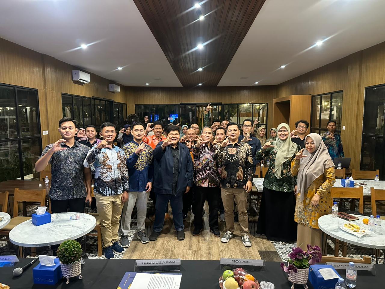 Pengelola PPID UIN KHAS Jember Perkuat Kesiapan Menuju Predikat "Informatif" pada Monev Keterbukaan Informasi 2026