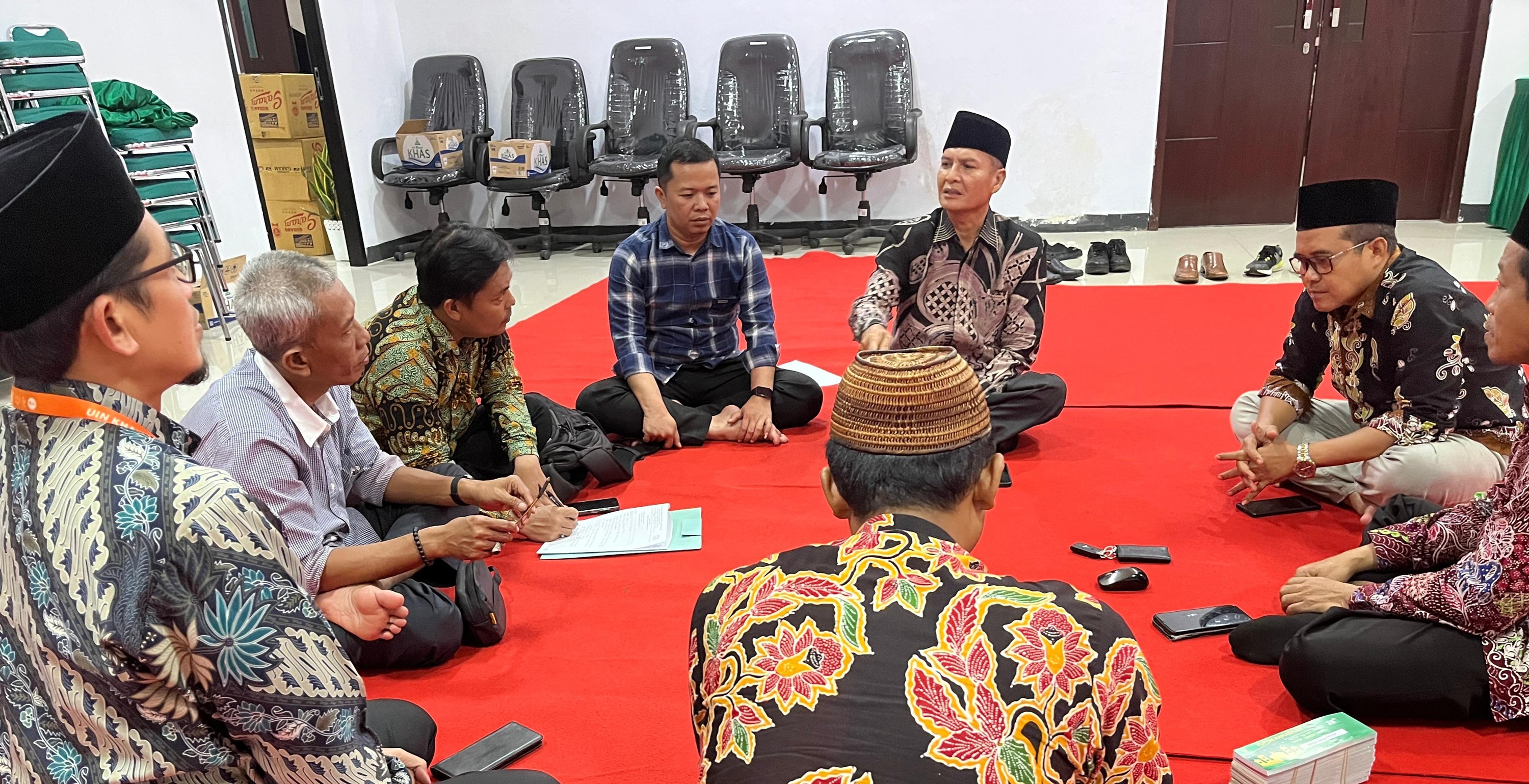 Koordinasi UPZ, UIN KHAS Jember Himbau Civitas Akademika Salurkan Zakat Melalui Satu Pintu
